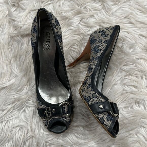 Guess Vintage Navy Jacquard & Leather Peep Toe Heels Sz 7 - Picture 1 of 15